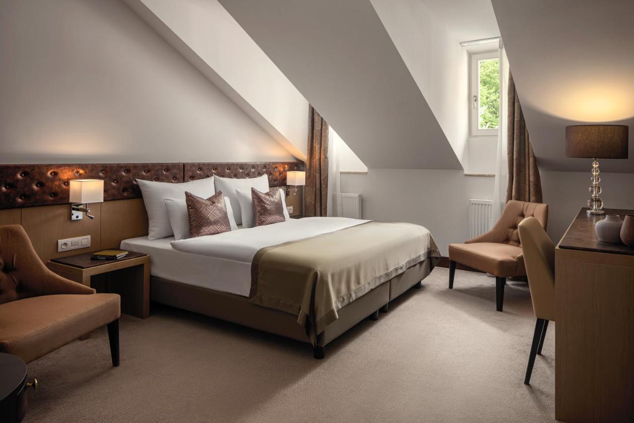 Boutique Hotel Saxonia Карловы Вары Экстерьер фото